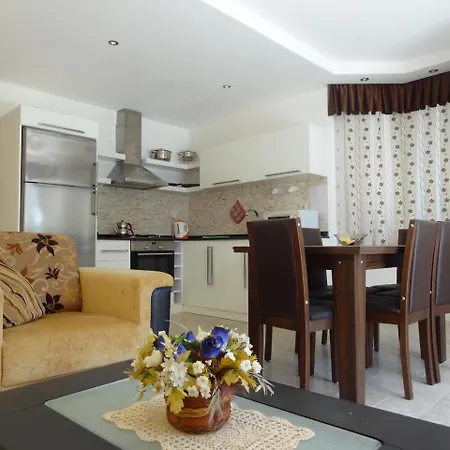 Golf 2 Holiday home *