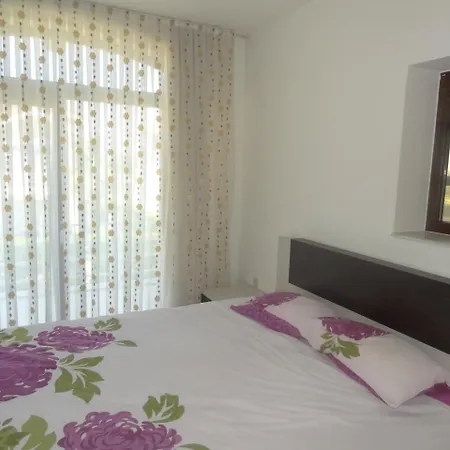 Golf 2 Holiday home *